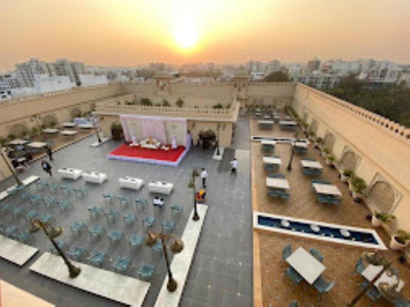 Laxminarayan Club & Resort Vadodara Eksteriør billede