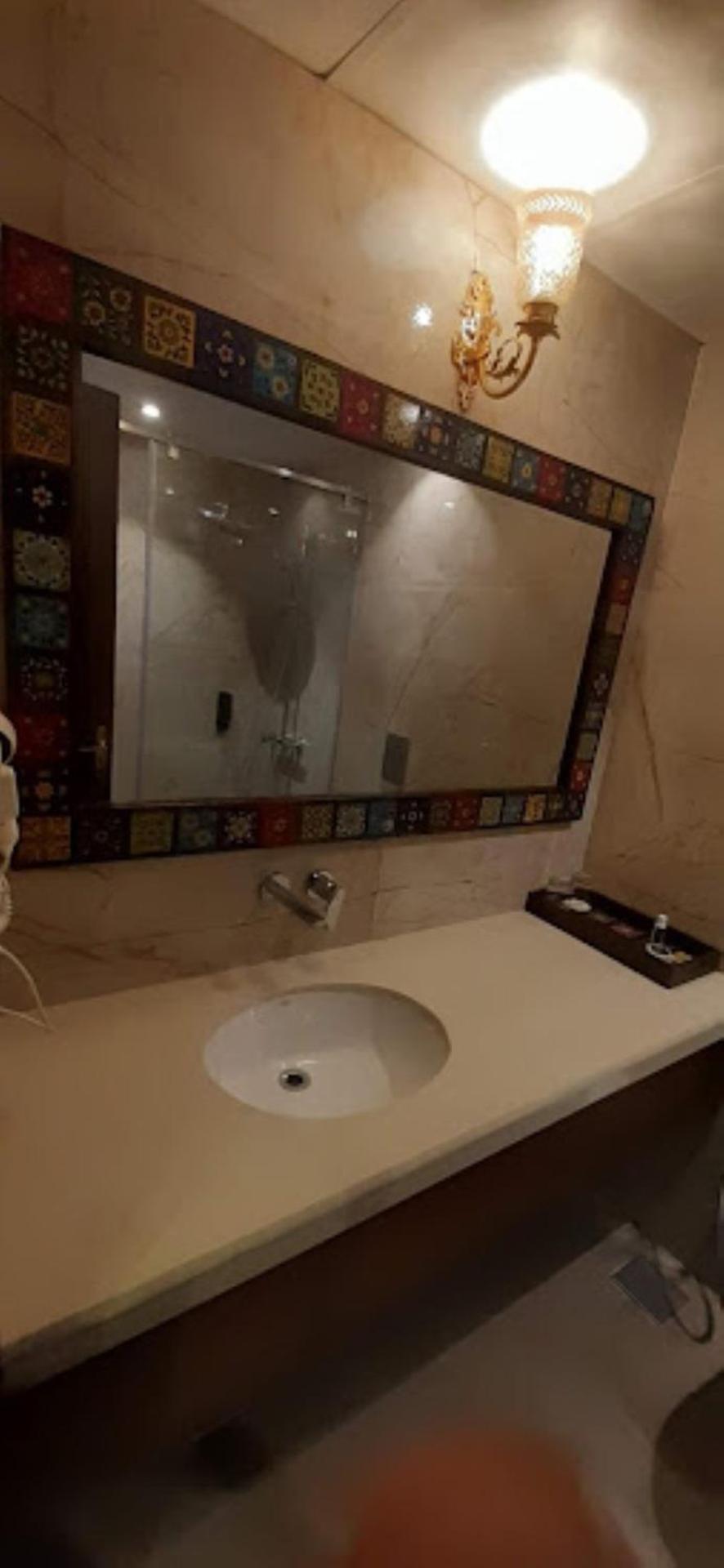 Laxminarayan Club & Resort Vadodara Eksteriør billede