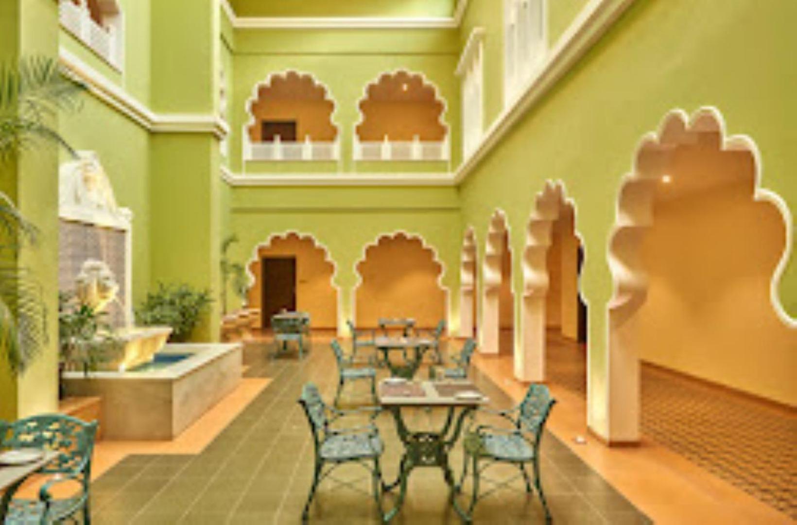 Laxminarayan Club & Resort Vadodara Eksteriør billede